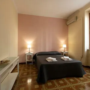  Apartment Domus Candia Italy